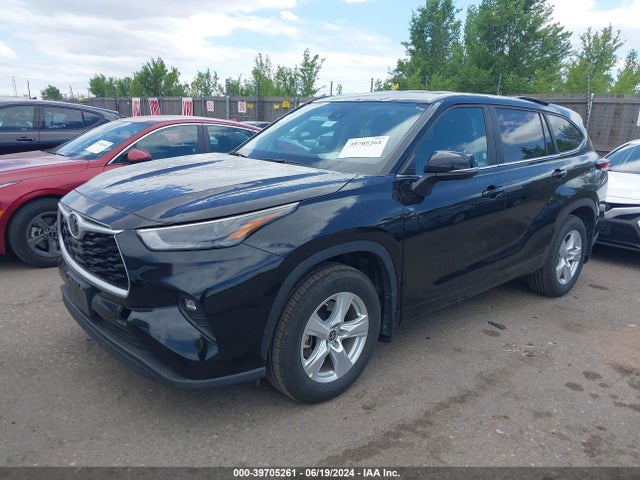 Toyota Highlander Le 2024 5TDKDRBH2RS533949 Image 2