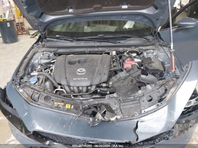JM1BPANMXK1117586 Mazda Mazda3 Premium Package