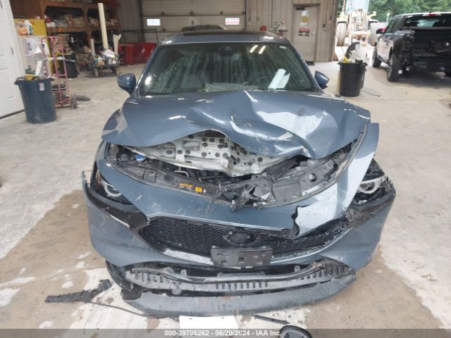 JM1BPANMXK1117586 Mazda Mazda3 Premium Package