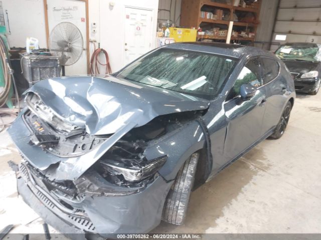 JM1BPANMXK1117586 Mazda Mazda3 Premium Package