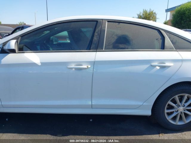 5NPE24AF1KH769557 Hyundai SONATA SE