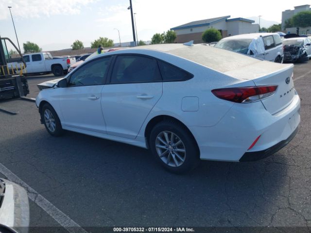 5NPE24AF1KH769557 Hyundai SONATA SE