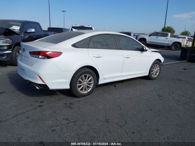 5NPE24AF1KH769557 Hyundai SONATA SE