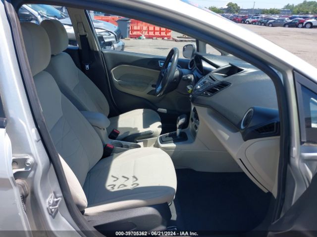 3FADP4BJ8FM115256 Ford FIESTA SE