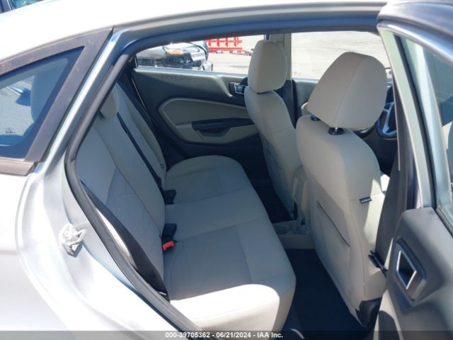 3FADP4BJ8FM115256 Ford FIESTA SE