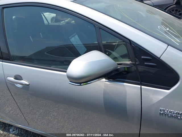 Toyota Prius Prime Premium 2017 JTDKARFP0H3033878 Image 13