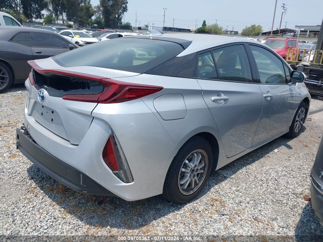 Toyota Prius Prime Premium 2017 JTDKARFP0H3033878 Image 4