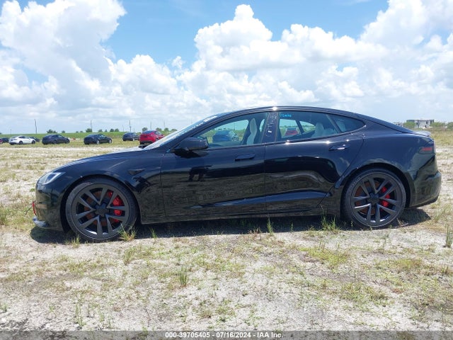 5YJSA1E64RF539292 Tesla Model S Plaid Tri Motor All-wheel Drive