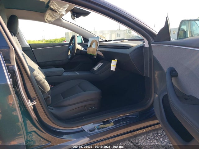2024 TESLA MODEL 3 5YJ3E1EA7RF752587 Photo 4