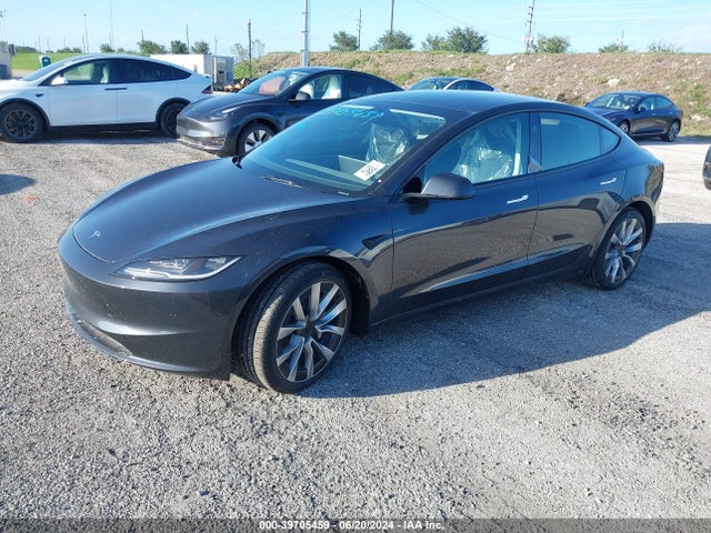 Tesla Model 3 Rear-wheel Drive 2024 5YJ3E1EA7RF752668 Image 2