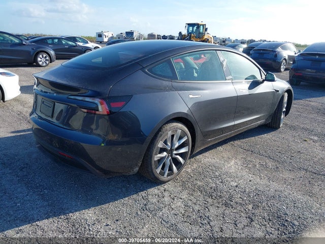 Tesla Model 3 Rear-wheel Drive 2024 5YJ3E1EA7RF752668 Image 4