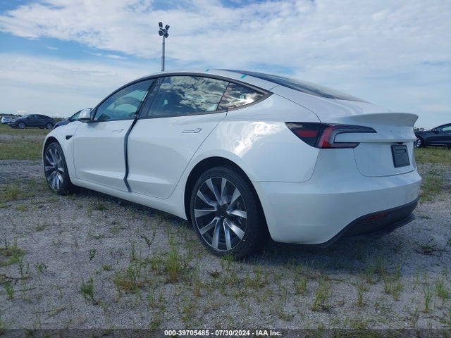 2024 TESLA MODEL 3 5YJ3E1EAXRF769576 Photo 2