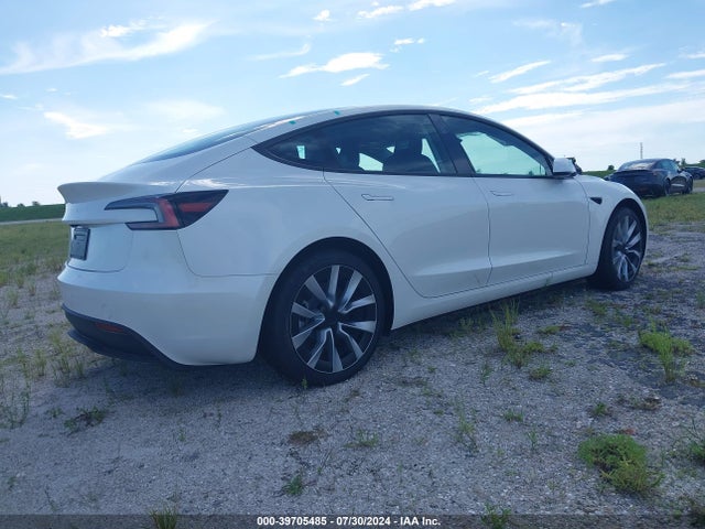 2024 TESLA MODEL 3 5YJ3E1EAXRF769576 Photo 3
