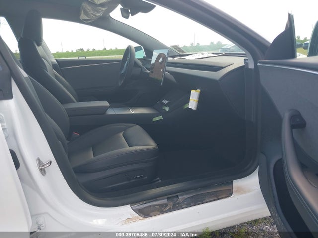 2024 TESLA MODEL 3 5YJ3E1EAXRF769576 Photo 4