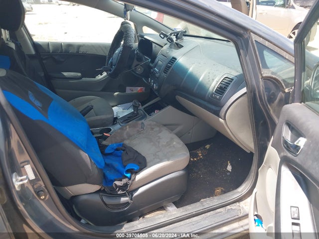 KIA FORTE LX 2016 KNAFX4A64G5542132 Image 5