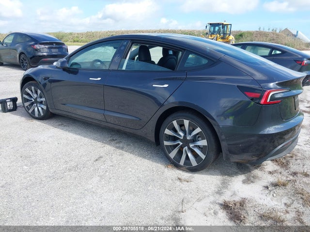 2024 TESLA MODEL 3 5YJ3E1EA7RF752752 Photo 2