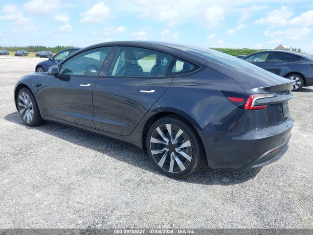 2024 TESLA MODEL 3 5YJ3E1EAXRF752132 Photo 2