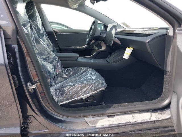 2024 TESLA MODEL 3 5YJ3E1EAXRF752132 Photo 4