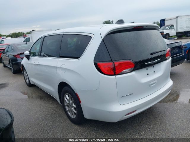 2C4RC1CG0NR208969 Chrysler Voyager Lx