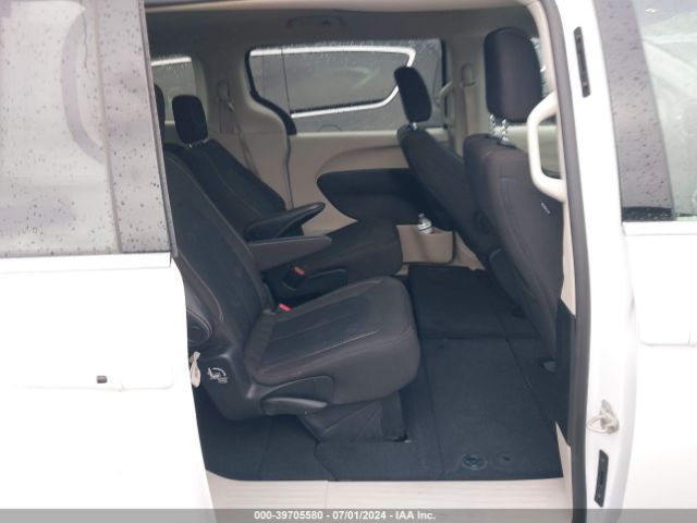 2C4RC1CG0NR208969 Chrysler Voyager Lx