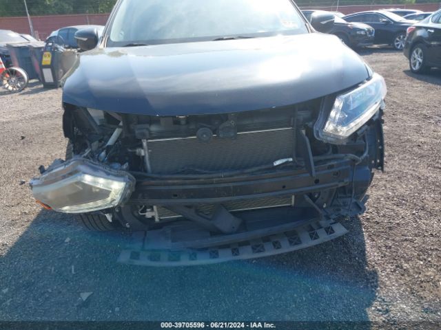 KNMAT2MV8FP554075 Nissan ROGUE SV