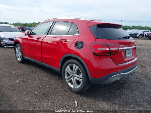 WDCTG4EB9JJ530533 Mercedes-Benz GLA 250