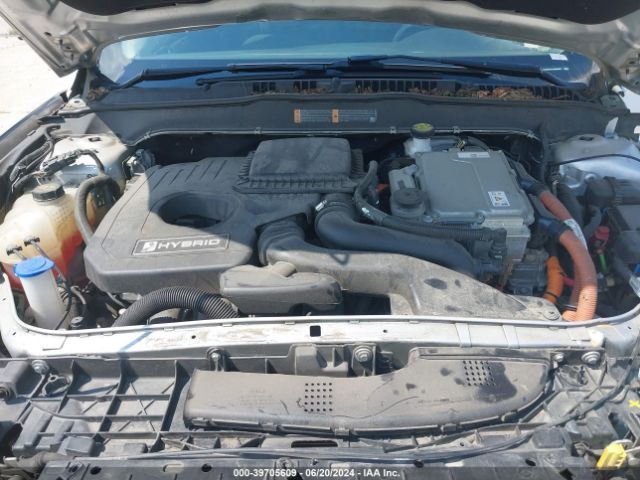 3FA6P0LU7JR268877 Ford Fusion Hybrid Se