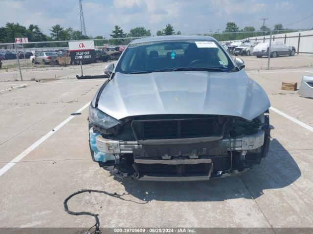 3FA6P0LU7JR268877 Ford Fusion Hybrid Se