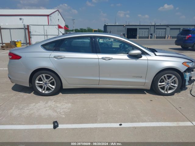 3FA6P0LU7JR268877 Ford Fusion Hybrid Se