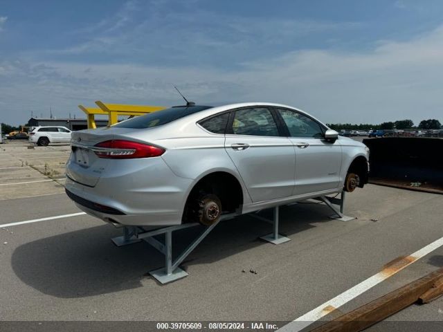 3FA6P0LU7JR268877 Ford Fusion Hybrid Se
