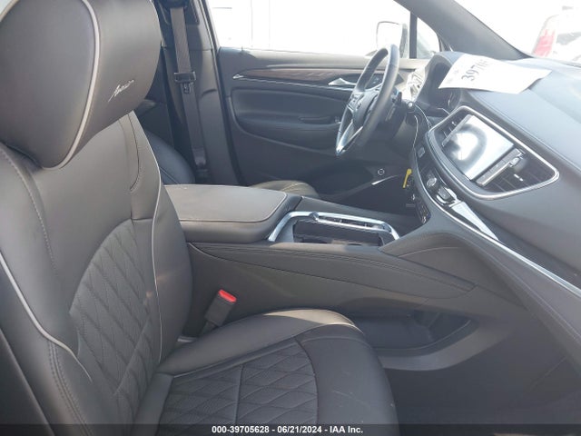 5GAEVCKW9RJ102805 Buick Enclave Avenir Awd