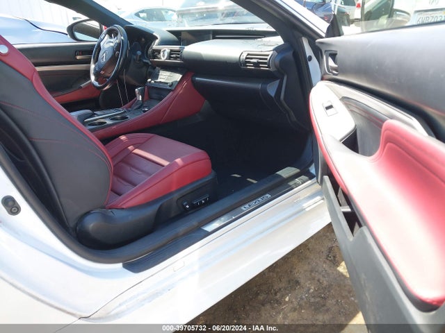 JTHHA5BCXH5005630 Lexus RC 200T