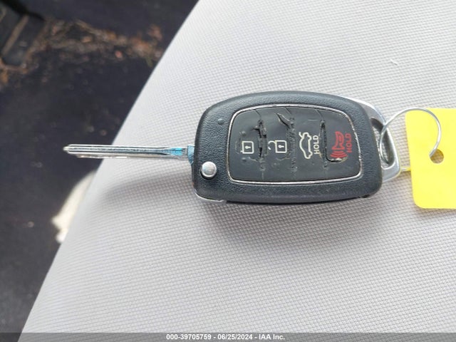 Hyundai SONATA SE 2017 5NPE24AF0HH568208 Image 11
