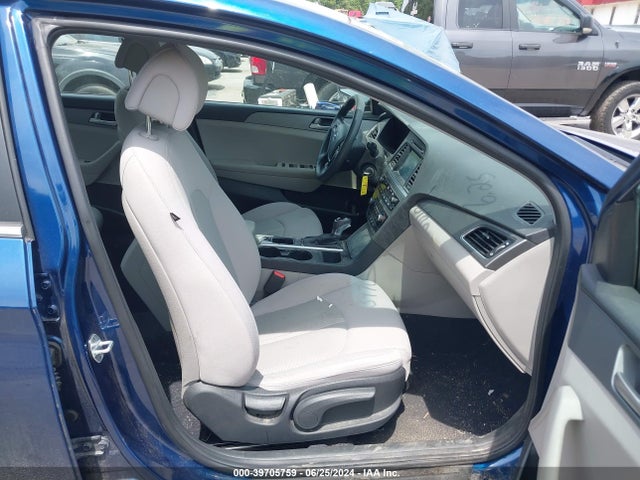 Hyundai SONATA SE 2017 5NPE24AF0HH568208 Image 5