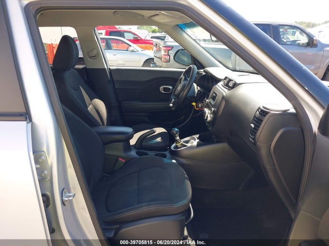 KIA Soul 2015 KNDJN2A24F7802357 Image 5