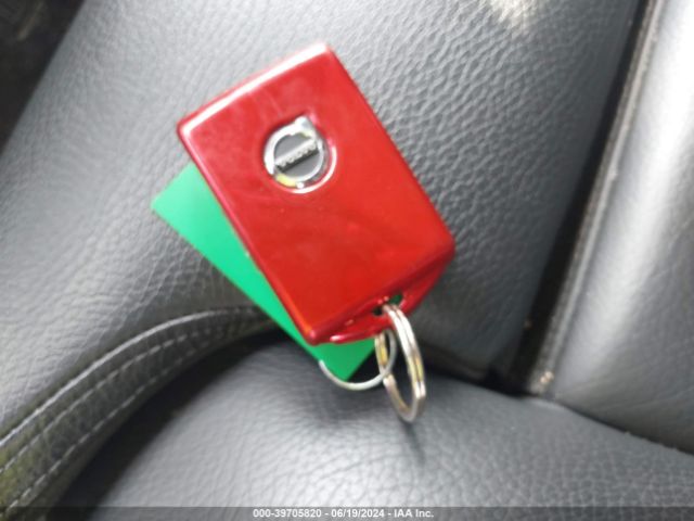 LYV102DK9KB315820 Volvo Xc60 T5 Momentum