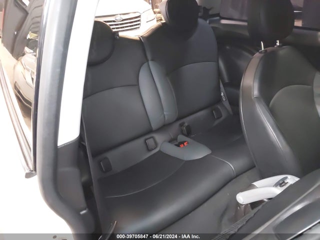 2007 MINI COOPER WMWMF33597TT58342 Photo 7