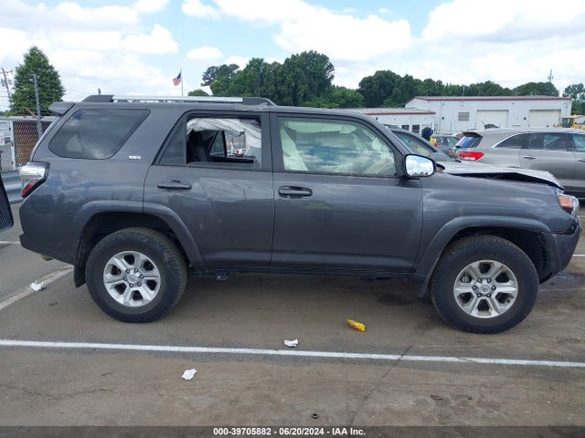 Toyota 4RUNNER SR5 2023 JTEMU5JR0P6139726 Image 13