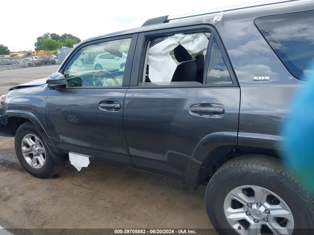 Toyota 4RUNNER SR5 2023 JTEMU5JR0P6139726 Image 14