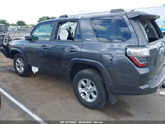 Toyota 4RUNNER SR5 2023 JTEMU5JR0P6139726 Image 3
