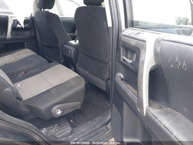 Toyota 4RUNNER SR5 2023 JTEMU5JR0P6139726 Image 8