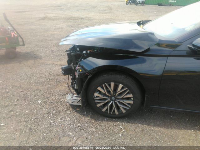 1N4BL4DW6RN344881 Nissan Altima Sv Intelligent Awd
