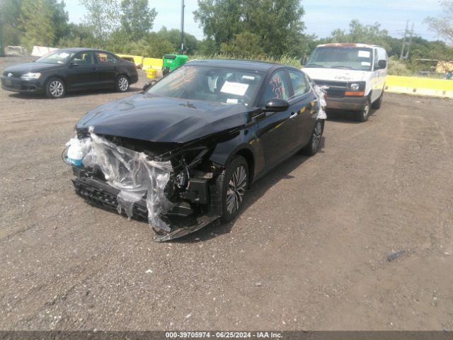 1N4BL4DW6RN344881 Nissan Altima Sv Intelligent Awd