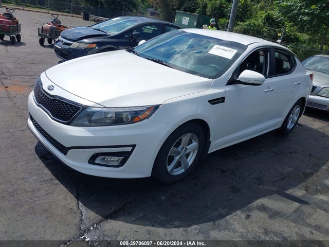 KIA Optima Lx 2015 KNAGM4A77F5559575 Image 2