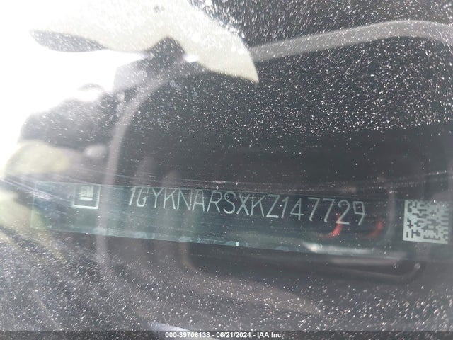 1GYKNARSXKZ147729 Cadillac Xt5 Standard