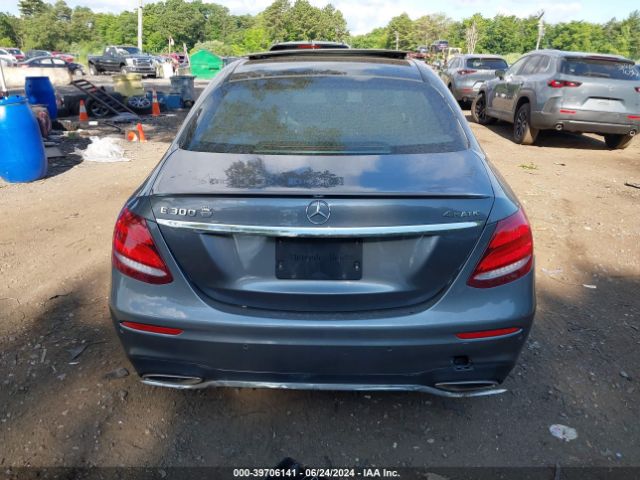 WDDZF4KB0HA209116 Mercedes-Benz E 300 4matic