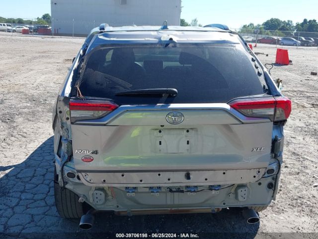 2T3C1RFV4MC169538 Toyota Rav4 Xle Premium