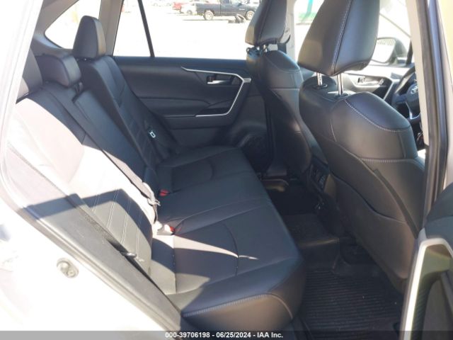 2T3C1RFV4MC169538 Toyota Rav4 Xle Premium