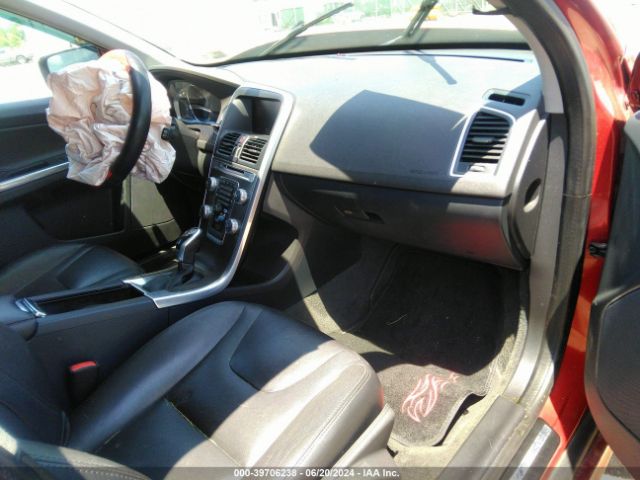 YV4612RK9F2735237 Volvo Xc60 T5/t5 Premier