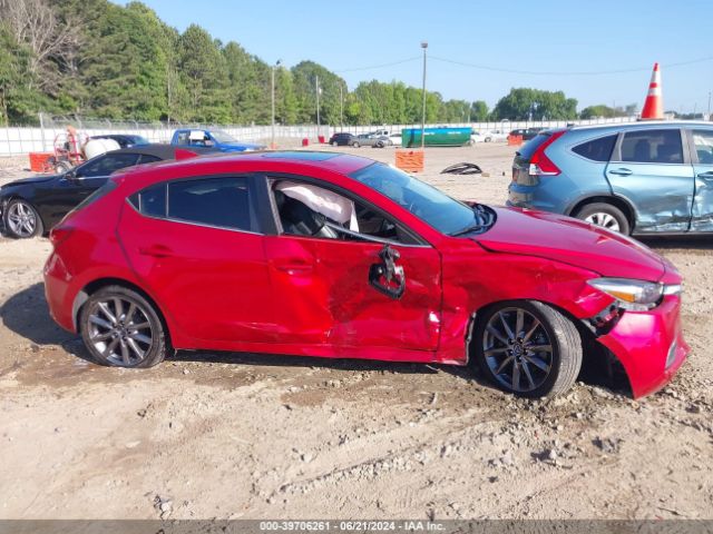 3MZBN1L3XJM251335 Mazda Mazda3 Touring
